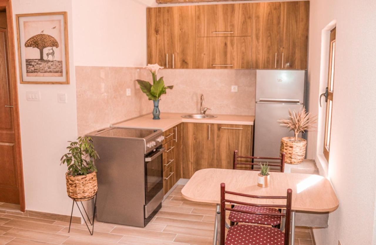 Apartmani Dumezic Bar Esterno foto