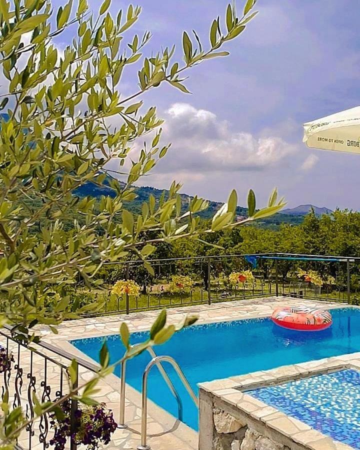 Apartmani Dumezic Bar Camera foto
